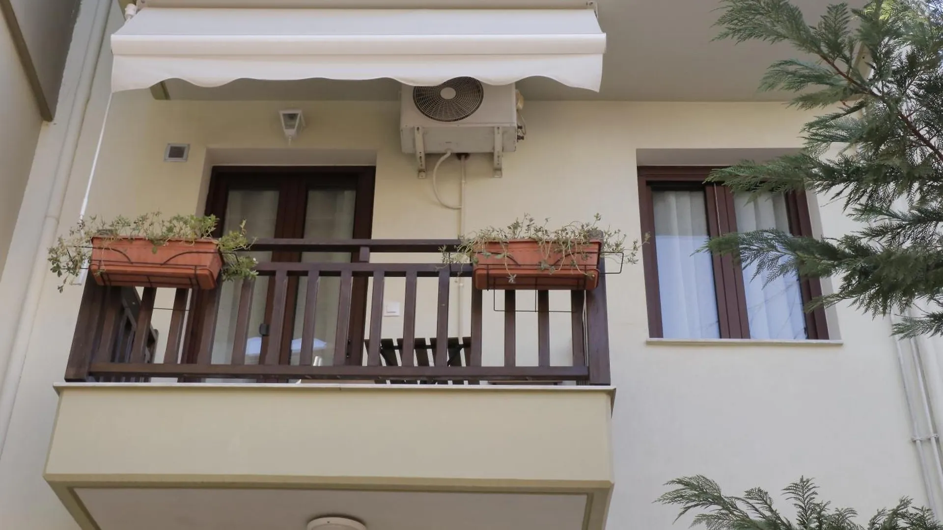 Helen'S Little Castle Free Private Parking Apartment Thessaloniki
