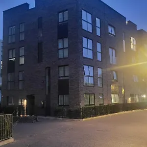 Kayz Lodge- Luxury Ensuite-private & Shared In A New House At The Olympic Village Overlooking Stratford Westfield And Tube Station London